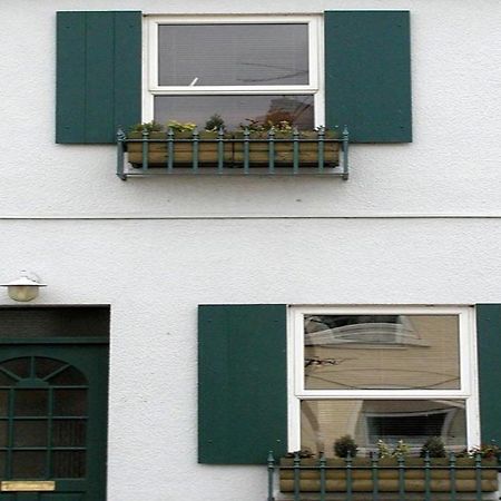 Dee & Steve'S B&B Windsor Exterior foto